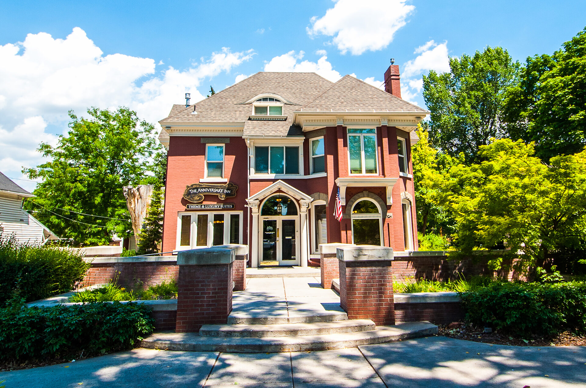 LoganExterior