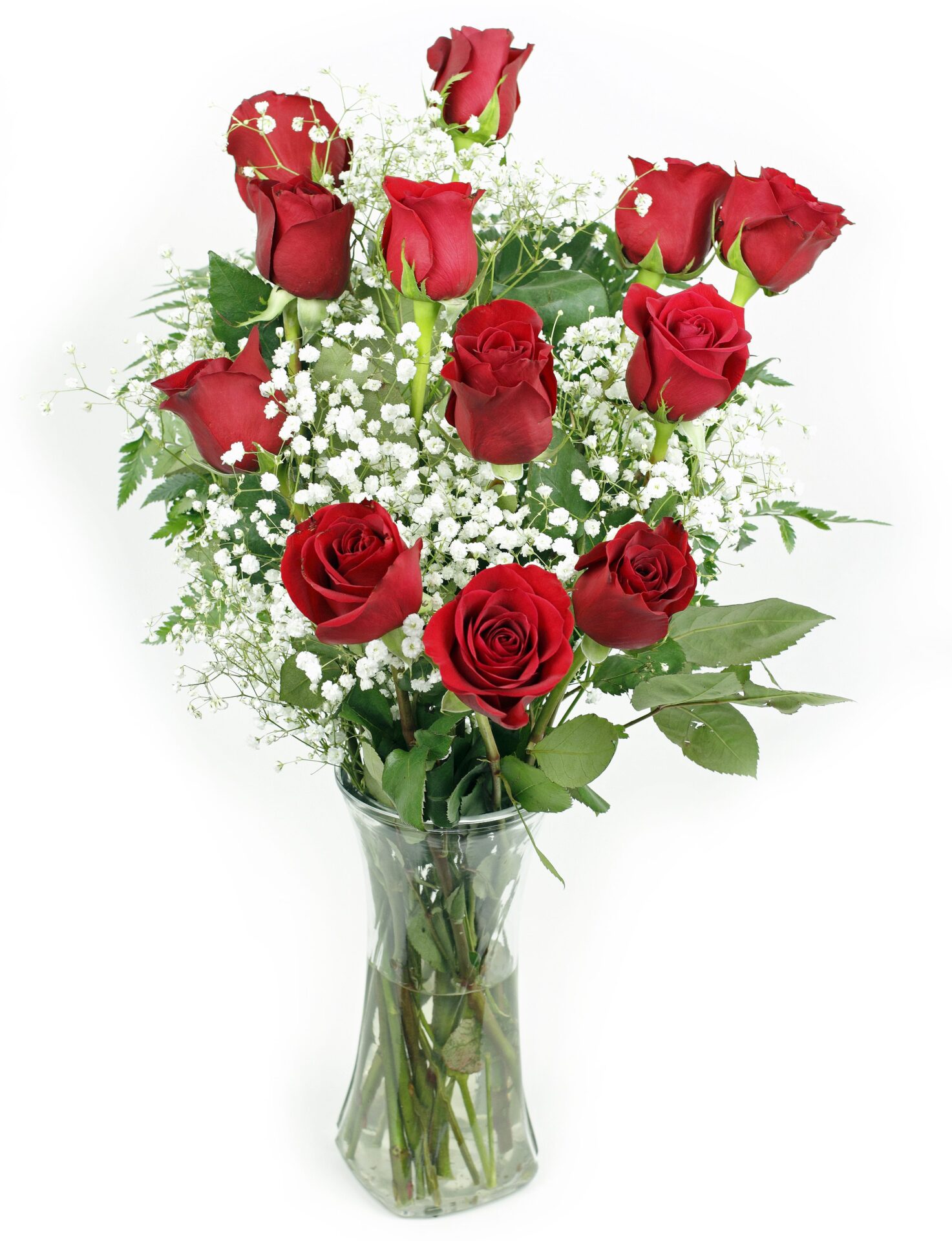 One,Red,Roses,Flower,Arrangement,With,Its,Leaves,And,White